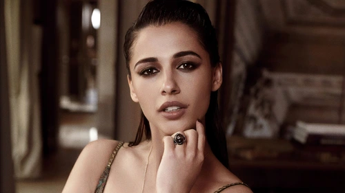 Naomi Scott 4k 월페이퍼